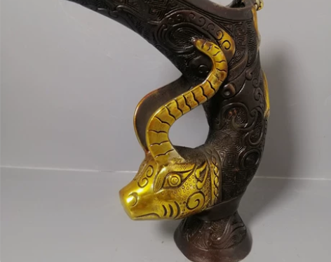 古玩铜器收藏，花瓶，工艺精湛 材质：鎏金系...