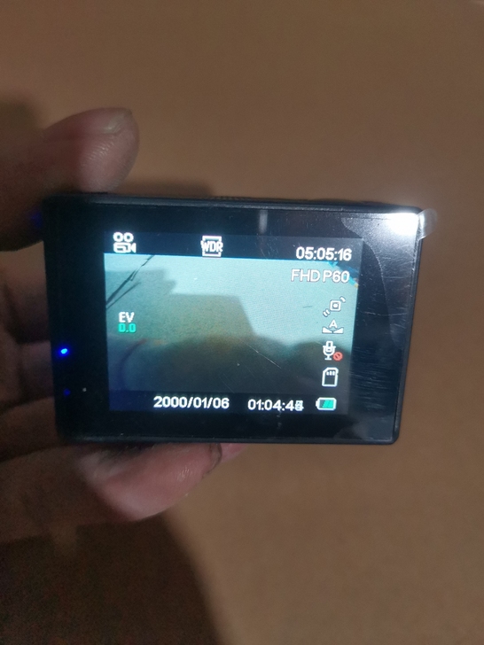 山狍4K运动相机，成色如图，功能正常，配件...