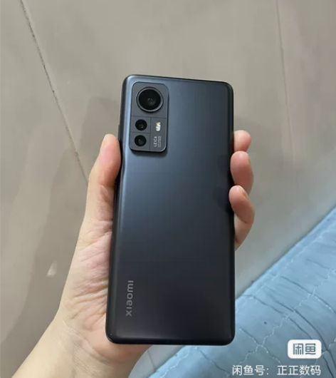 小米12s 8+256 黑色98新，无磕碰...