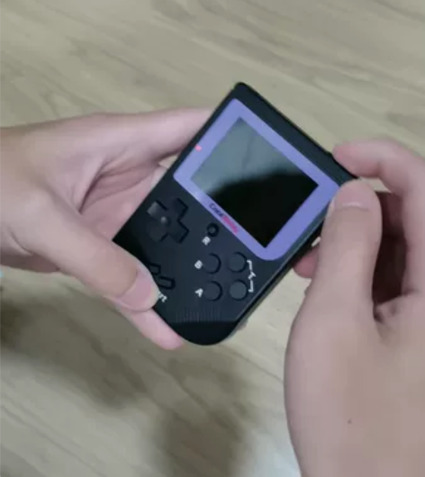 掌上游戏机童年回忆，内置120种游戏，小时...