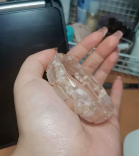 樱花玛瑙小方手牌飘少许龙纹小花花 内圈两个...