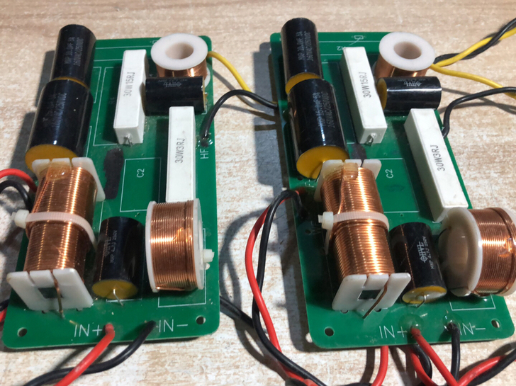 分频一对正常使用，可用单12寸或单15寸喇...