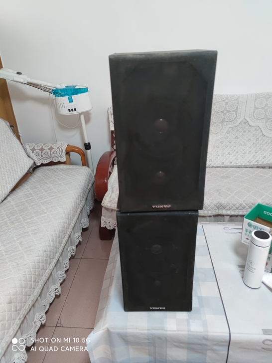 音响一对,本市自提。