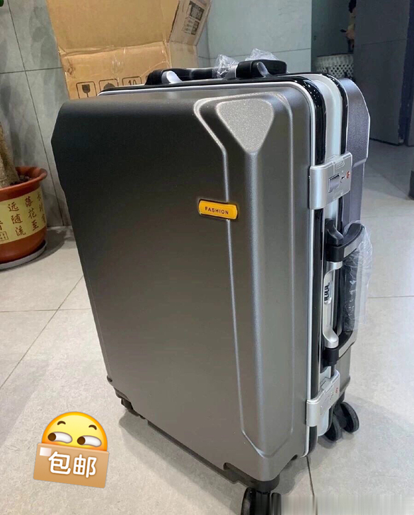 【超市倒闭 最后六个】铝框行李箱旅行箱铝框...