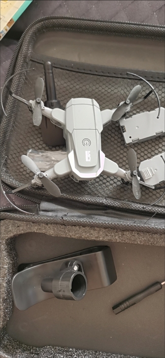 航拍无人机。便宜出159元！不讲价！不讲价...