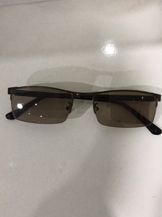 近视墨镜250度 左右两边都是250度 瞳...