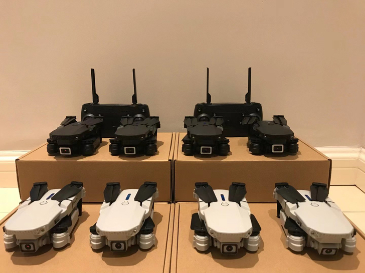 无人机高清双摄像头特价处理 全新折叠航拍无...