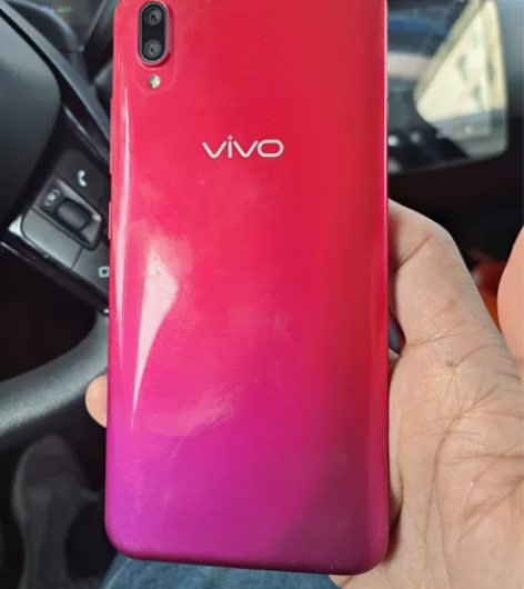 vivo y93 3+64G 95新 ...