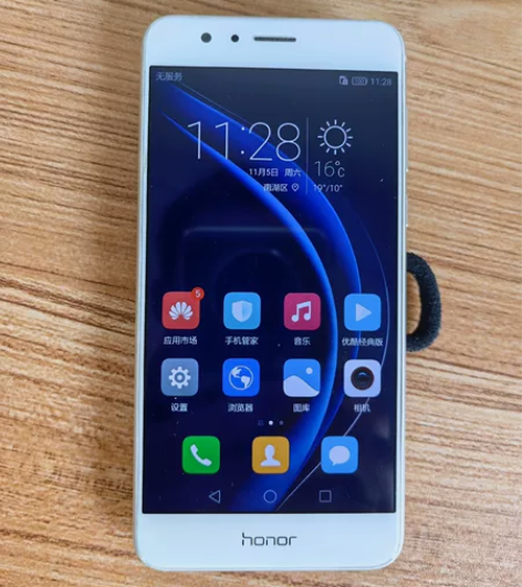 荣耀8，屏幕经常花屏闪屏，除屏幕外其它功能...