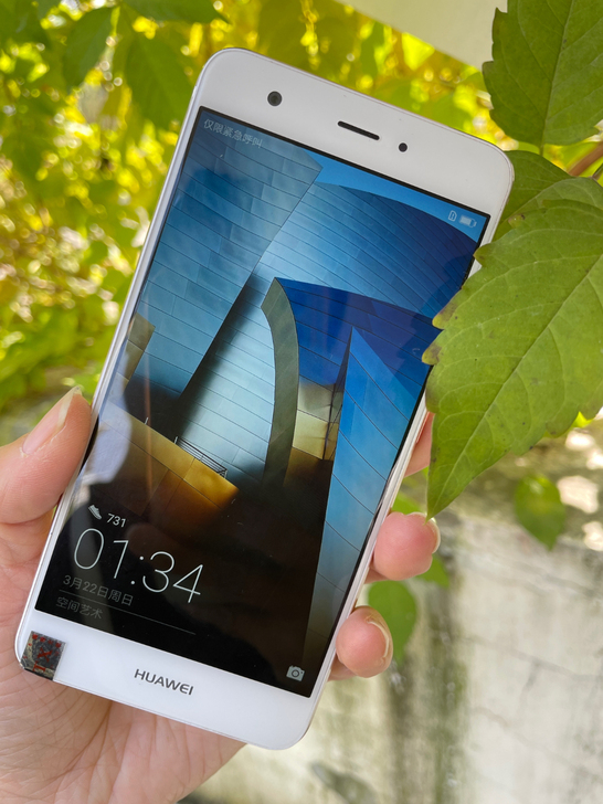 华为nova手机4+64g个人二手智能手机...