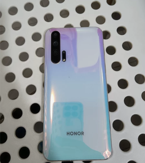 荣耀20POR，内存8加128。功能全好，...