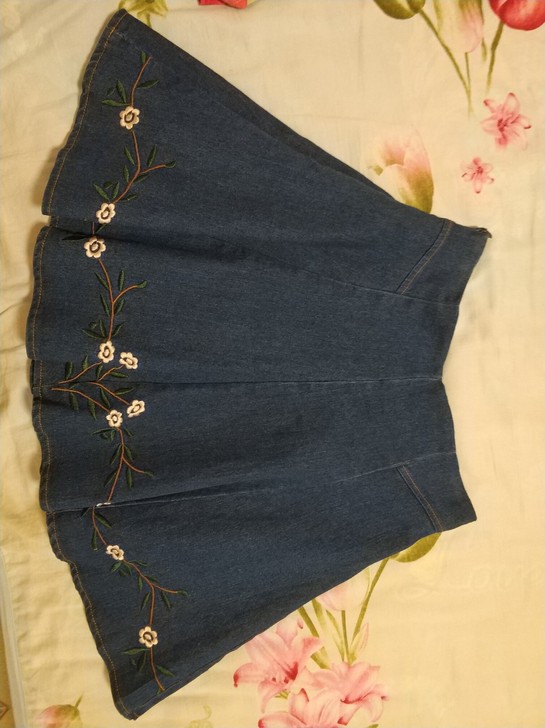 汤米诺牛仔刺绣伞裙