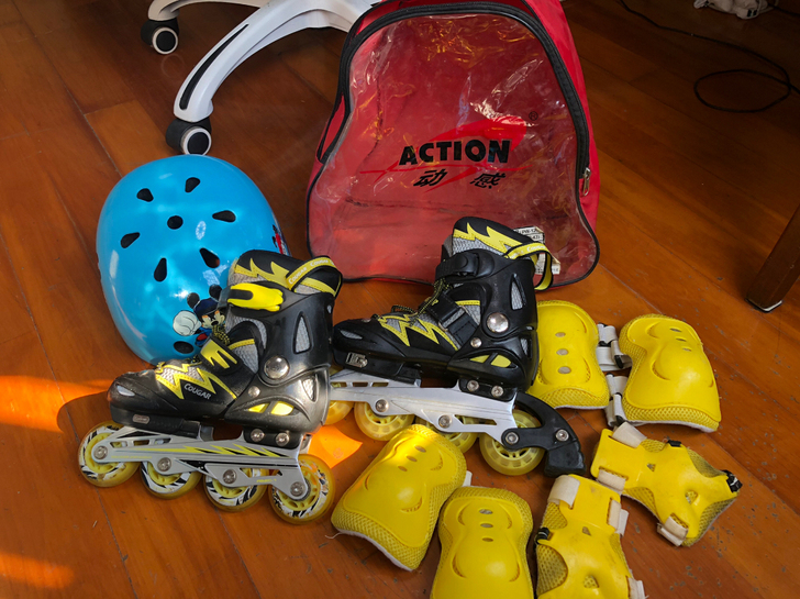 美洲狮儿童溜冰鞋直排轮，正品，加厚钢板，可...