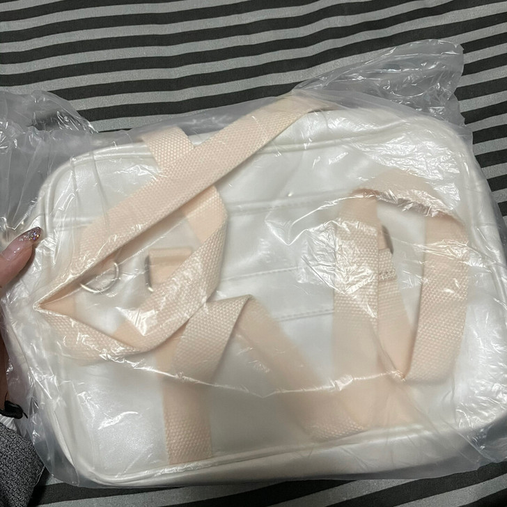 二师兄原创女包家的白色JK制服包