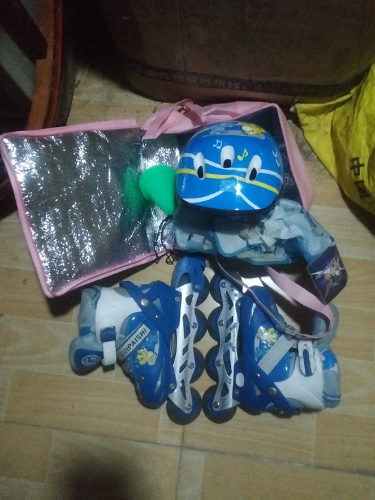 轮滑鞋，石榴庄地铁，自取