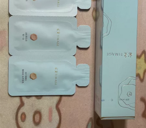 正装40g+3个小样粉底 感兴趣的话点“我...