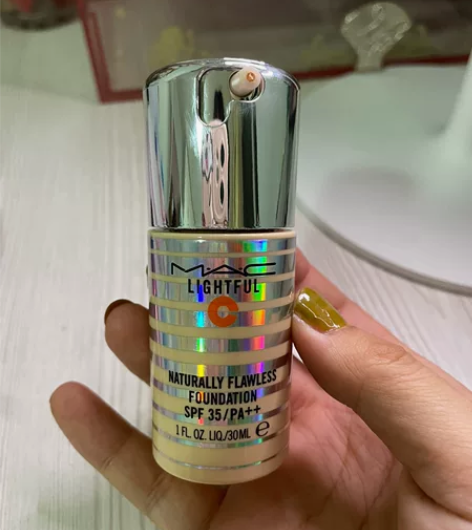 魅可焕采无瑕粉底液，色号n18， 官方旗舰...