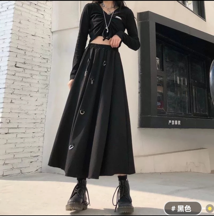 黑色工装半身裙，没穿没洗，雪纺面料，很有垂...