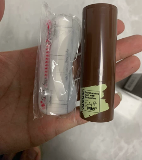 补妆眼妆笔，全新未拆封未使用 感兴趣的话点...