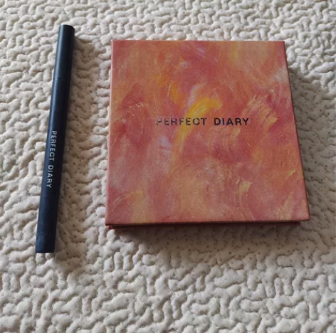 闲置正品完美日记眼影眼线笔，打包包邮 购于...