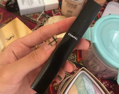 捡漏!捡漏!出闲置香奶奶家睫毛膏,只花个邮...