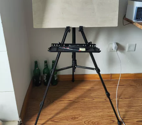 之前学画画用的画板画架，现在不想画了低价出...