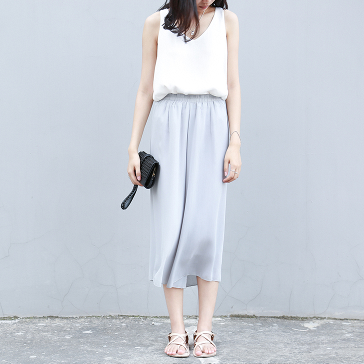 雪纺冰灰蓝七分阔腿休闲裤