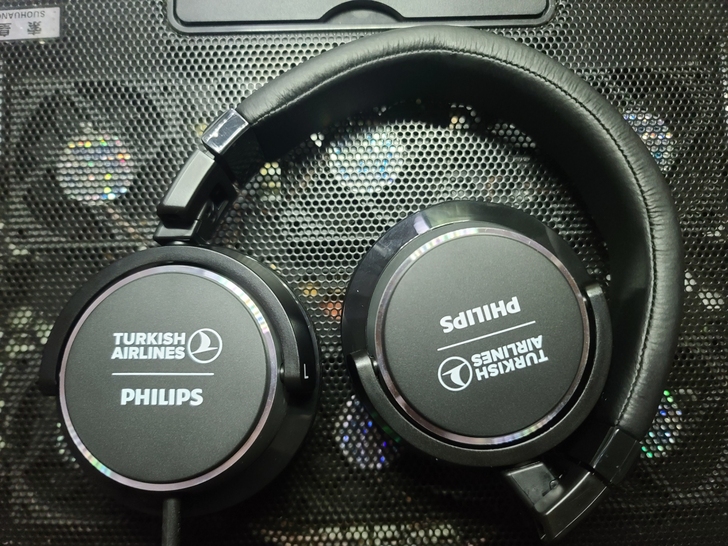 飞利浦 土耳其航空定制版！有线耳机