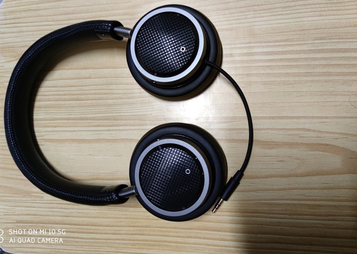 飞利浦M1耳机，音质杠杠滴，轻微使用。因为...