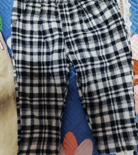 觅兔酱加绒裤子80码，两条都下水洗了，没穿...