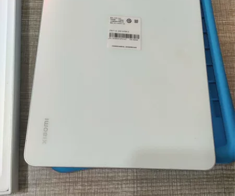 小米平板5  前黑后白6+256.孩子上网...