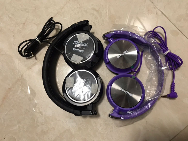 『只剩紫色款了』飞利浦耳机两副。本来想拿紫...