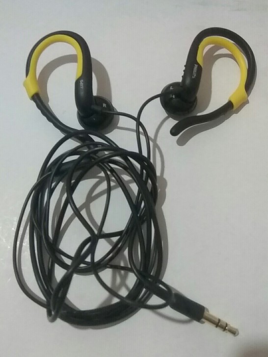 飞利浦耳机运动耳机，音质好成色看图片，偏远...