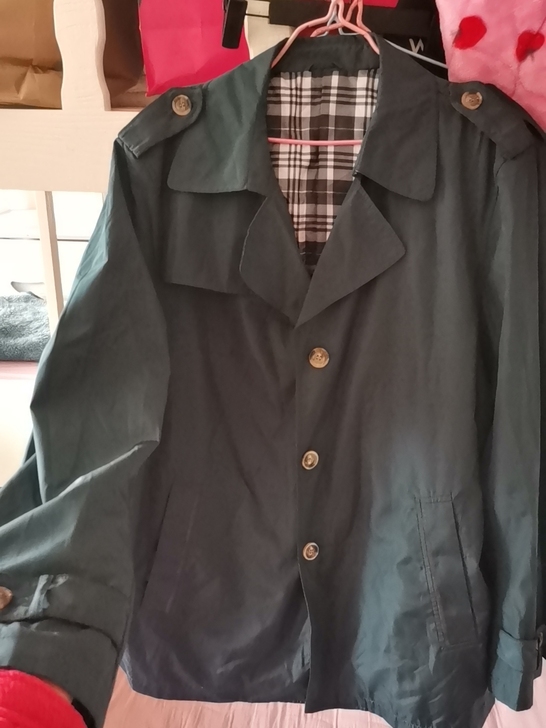 全新全新。海澜之剪家标风衣，质量非常好哦多...