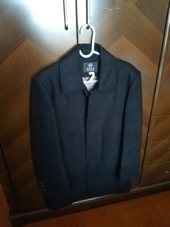 中年男装外套风衣加绒加厚,九成新。