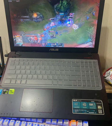 华硕游戏本 飞行堡垒fx50j 二手笔记本...