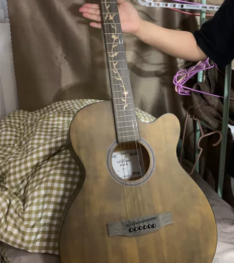 Guitarist吉他 几乎全新 300包邮