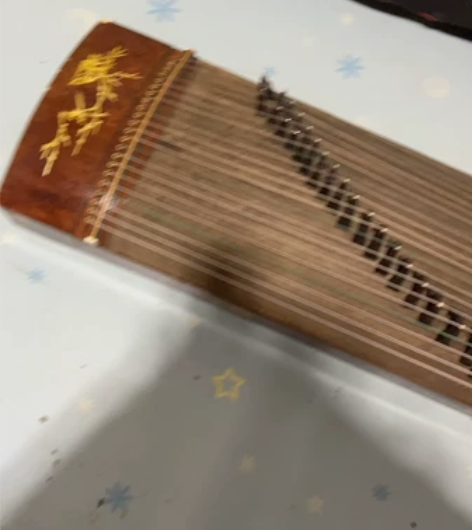 古筝，如图琴加包，没有其他配件，整体完整，...