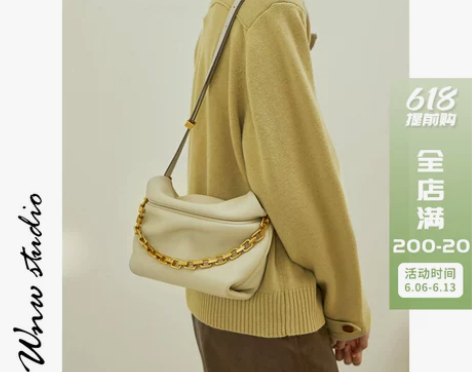 小包包女真皮褶皱云朵包2021新款时尚潮白...