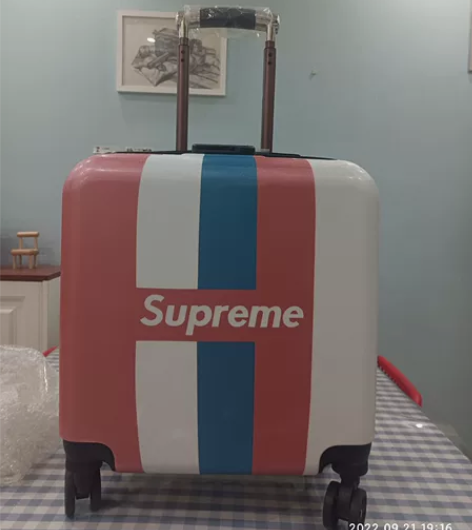 全新20寸拉杆箱 感兴趣的话点“我想要”和...