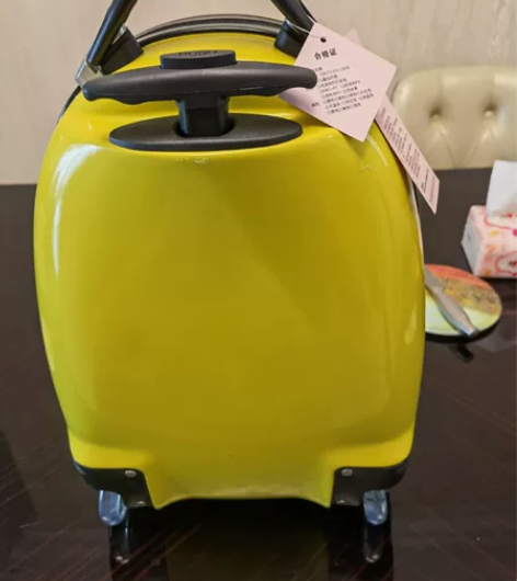 全新儿童拉杆箱 感兴趣的话点“我想要”和我...