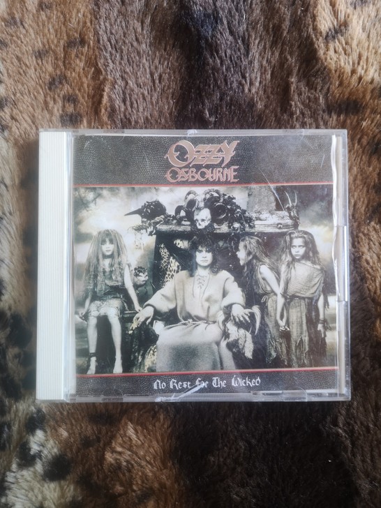 Ozzy Osbourne 奥兹