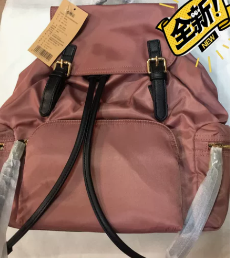 严选女式英伦轻雅双肩包脏脏粉 感兴趣的话点...