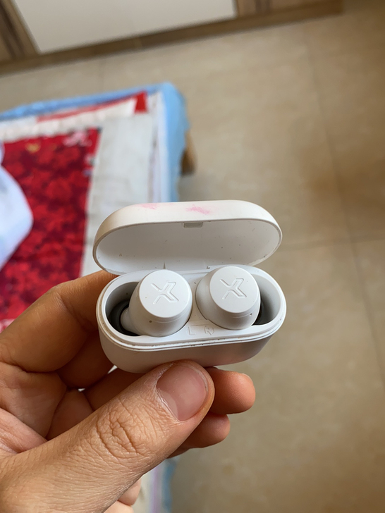 漫步者无线蓝牙耳机，型号x3，功能正常，换...