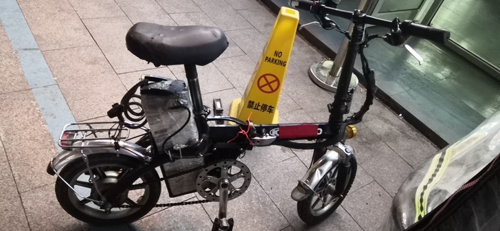 二十安代驾车子能骑三十公里，毛皮不大好了车...