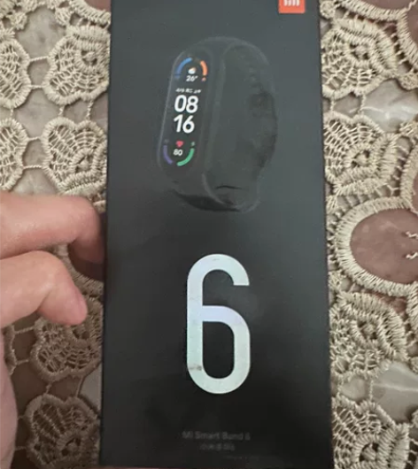 小米手环6 99新屏幕无划痕 假一赔十当天...