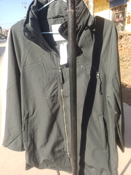 美邦男士风衣，S165码，全新带吊牌，45出