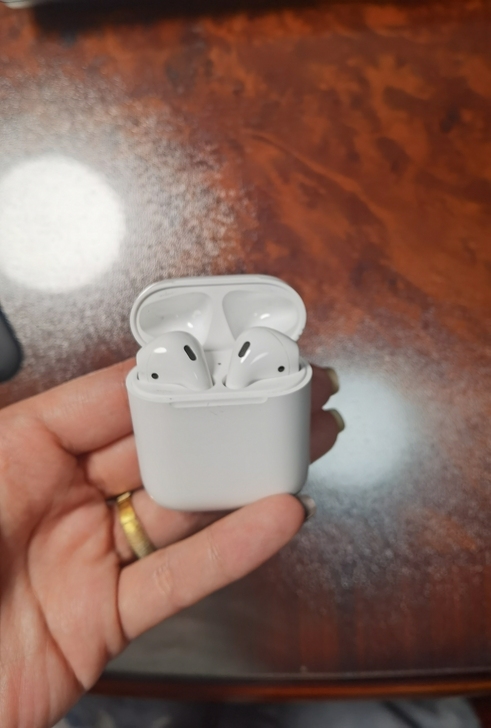 之前自用的耳机,现在换了华为这个耳机闲置了...