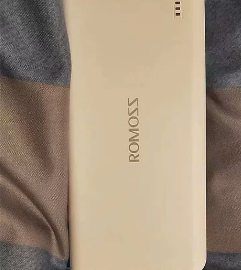 全新未拆封 正品罗马仕充电宝20000毫安...