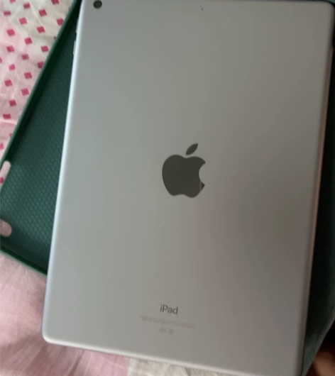 iPad第六代，32G，苹果官网购入，可给...